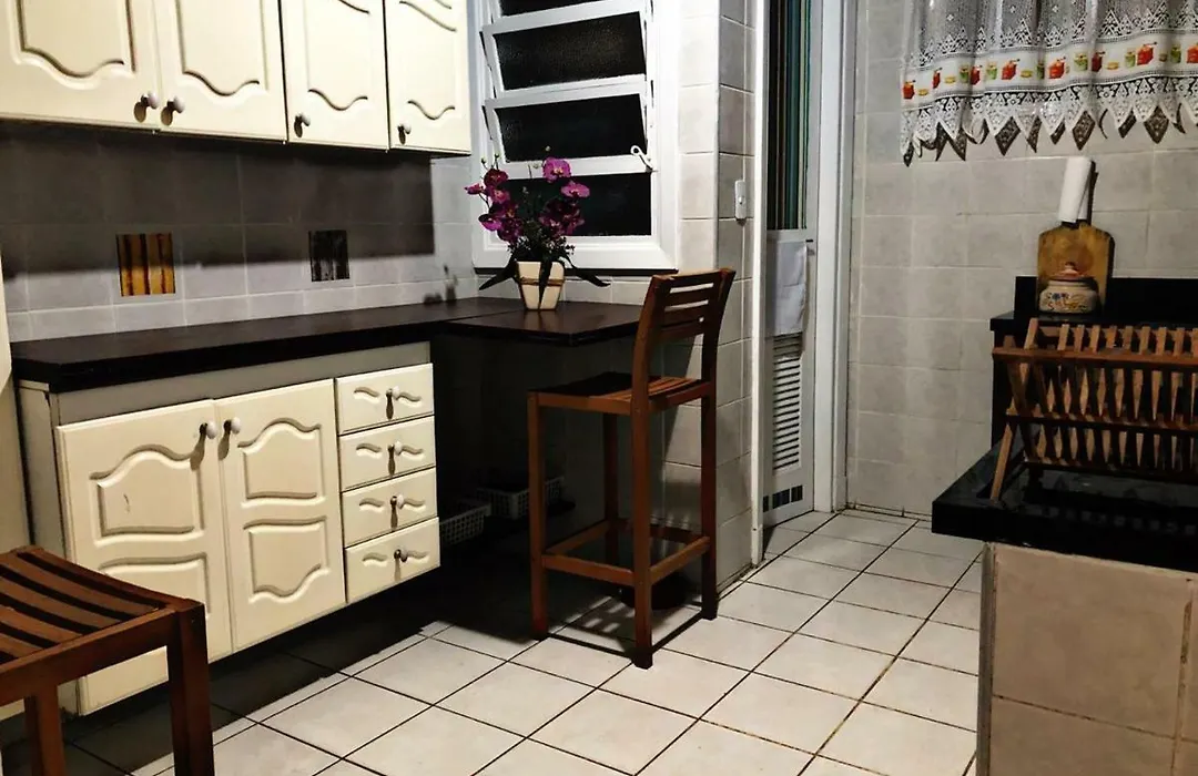 Apartamento frente ao mar Pitangueiras-1