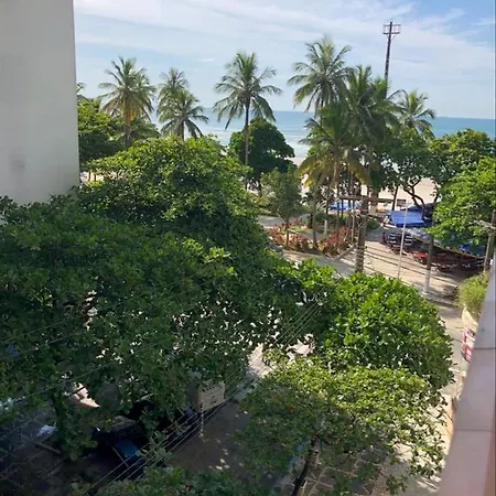 Apartamento frente ao mar Pitangueiras-3